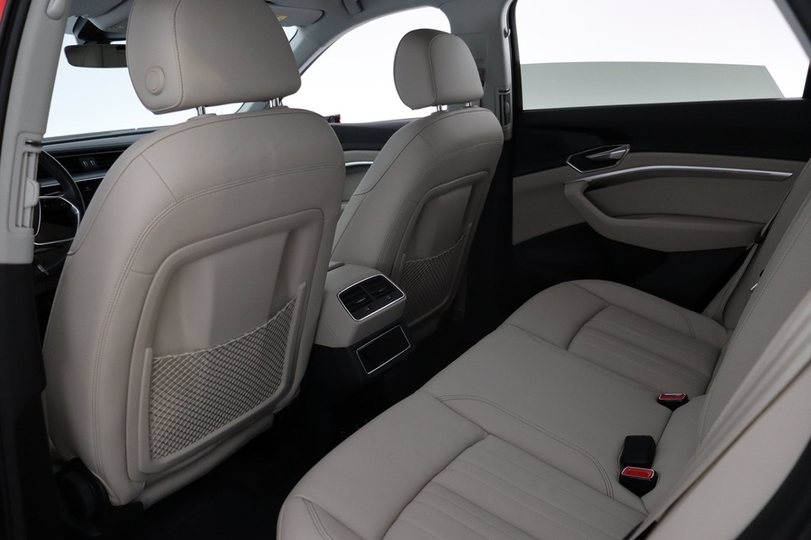 Audi Q8 e-tron vaihtoauto