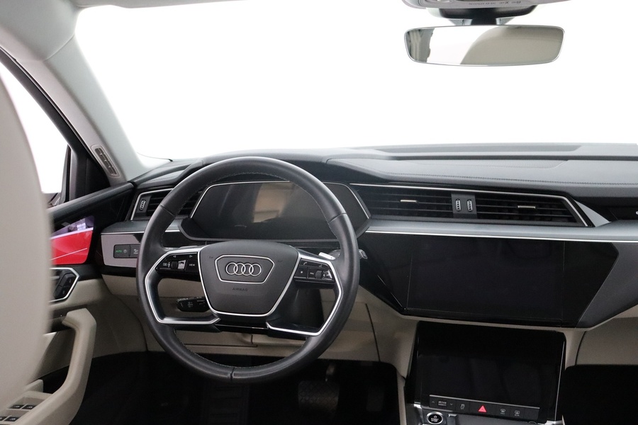 Audi Q8 e-tron vaihtoauto