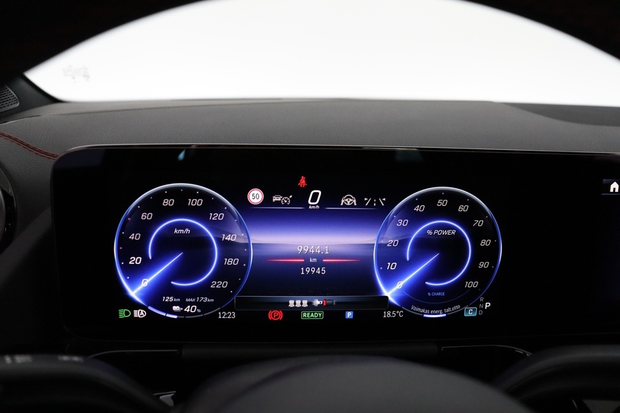 Mercedes-Benz EQA vaihtoauto