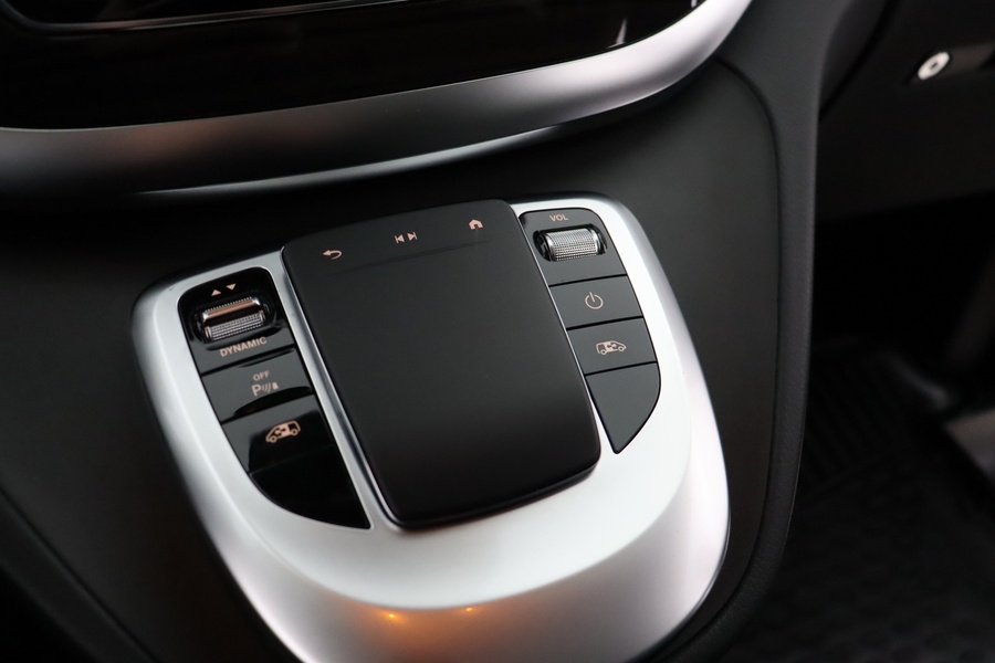 Mercedes-Benz EQV vaihtoauto