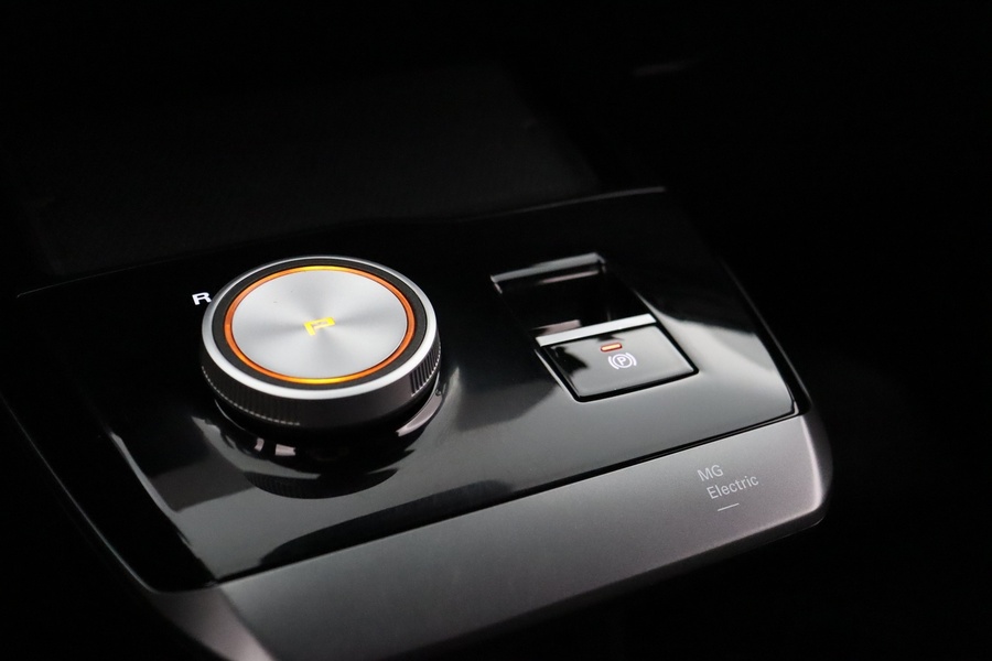 MG MG4 vaihtoauto