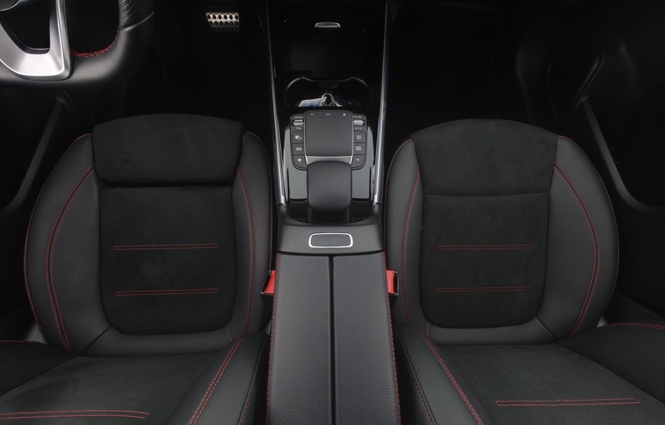 Mercedes-Benz EQB vaihtoauto