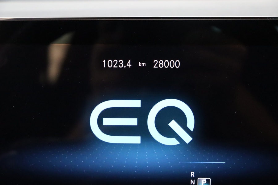 Mercedes-Benz EQB vaihtoauto