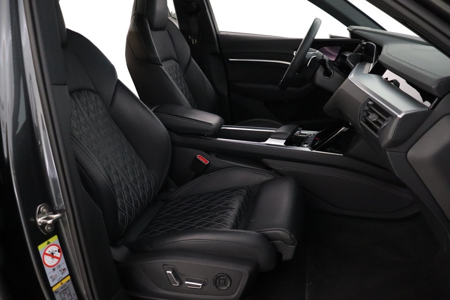 Audi Q8 e-tron vaihtoauto