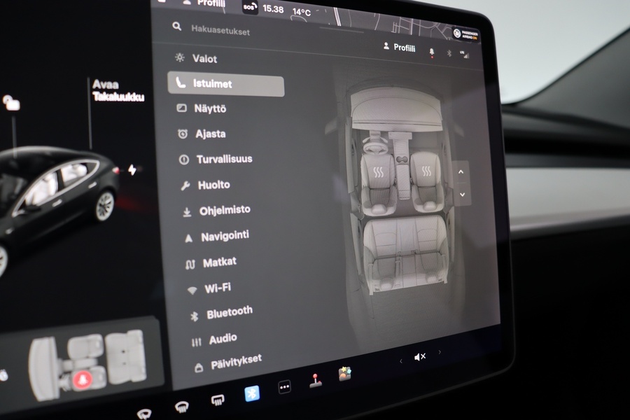 Tesla Model 3 vaihtoauto