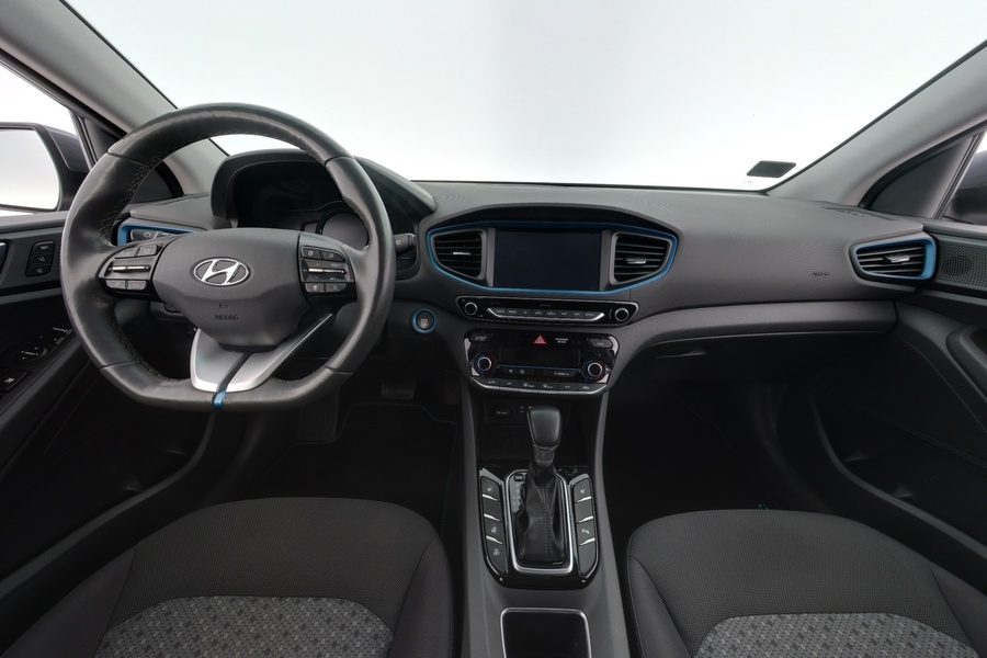 Hyundai IONIQ plug-in vaihtoauto