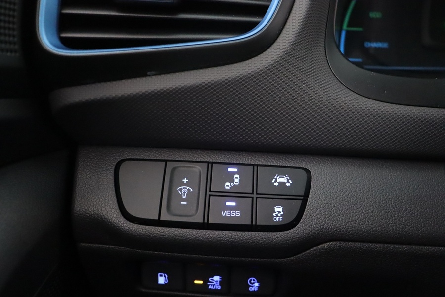 Hyundai IONIQ plug-in vaihtoauto