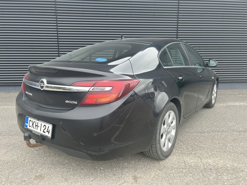 Opel Insignia vaihtoauto