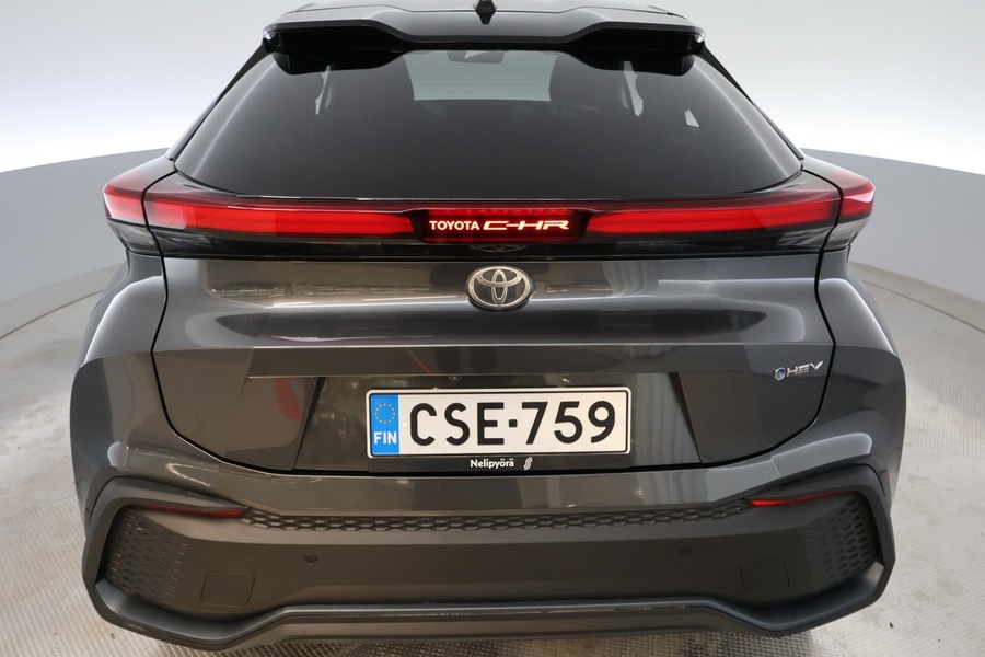 Toyota C-HR vaihtoauto