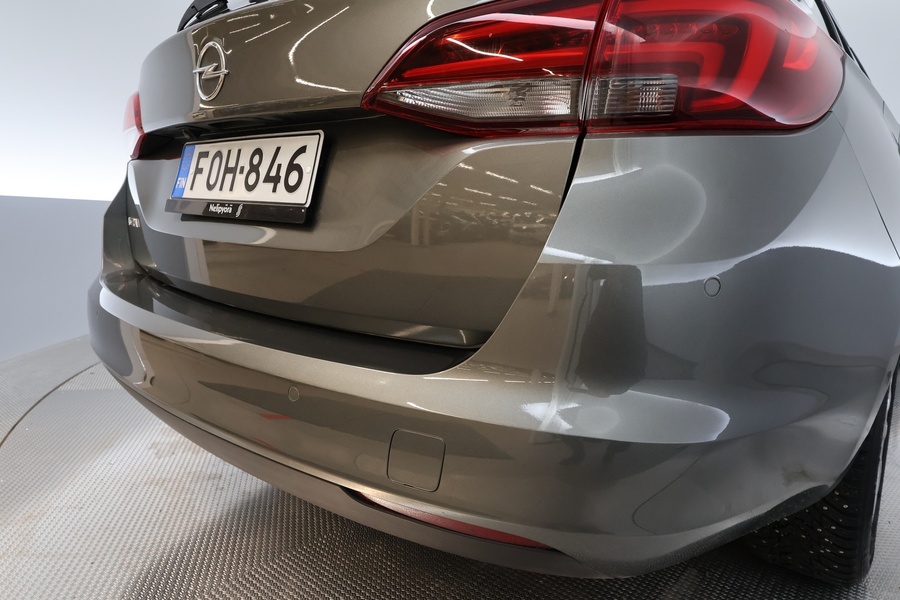 Opel Astra vaihtoauto