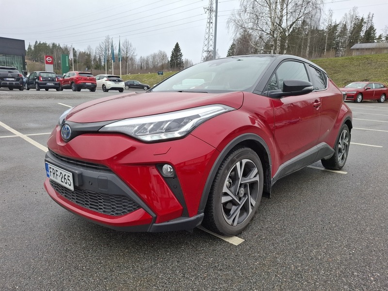 Toyota C-HR vaihtoauto