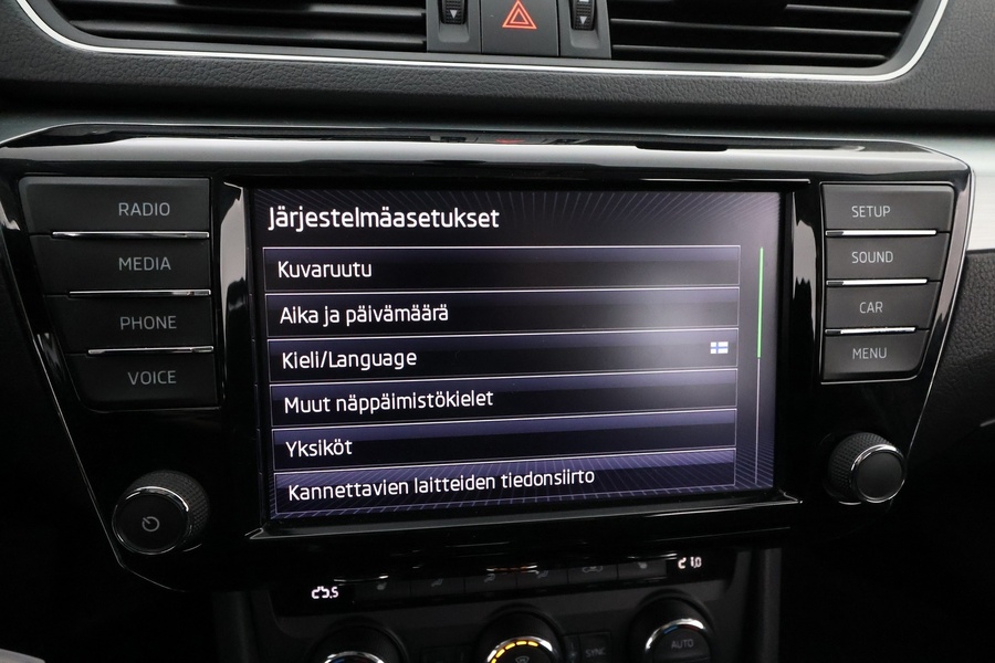 Skoda Superb vaihtoauto