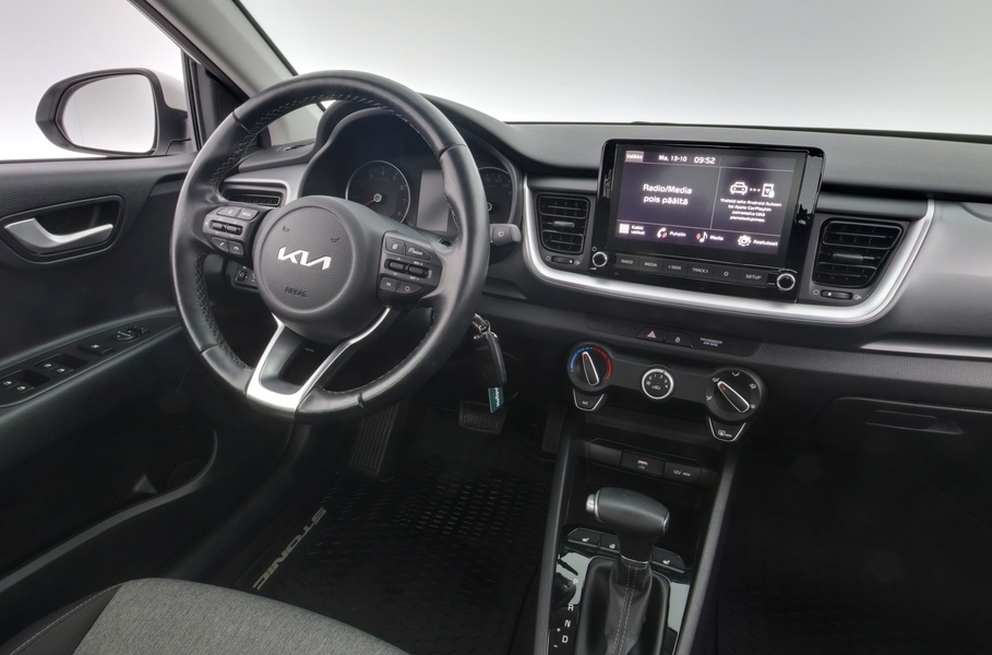 Kia Stonic vaihtoauto