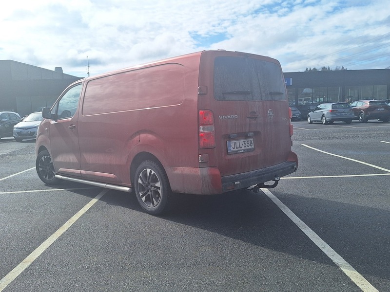 Opel Vivaro vaihtoauto