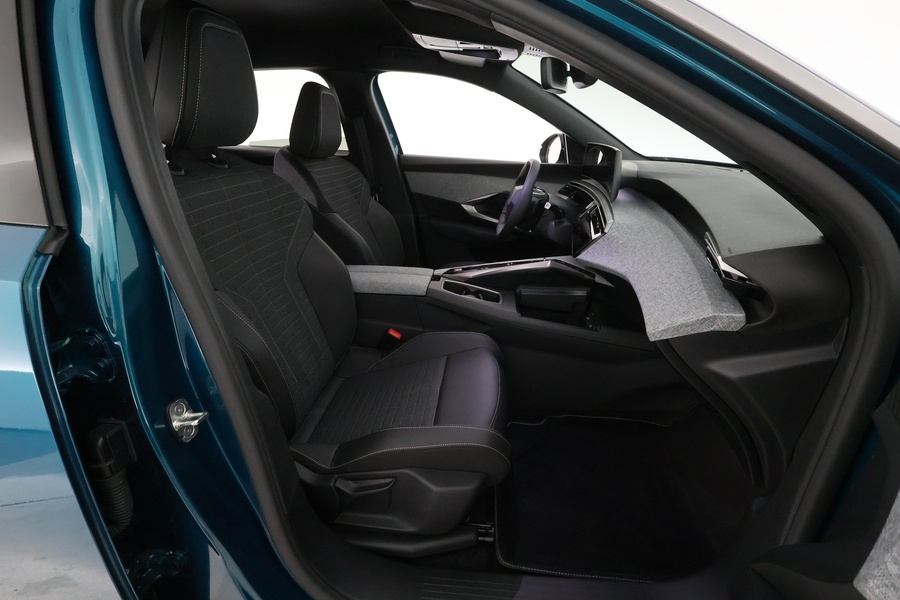 Peugeot E-3008 vaihtoauto