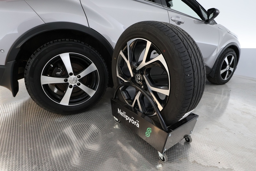 Toyota C-HR vaihtoauto