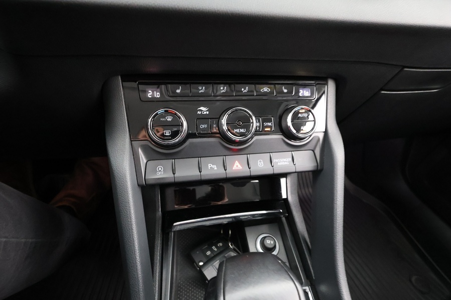 Skoda Karoq vaihtoauto