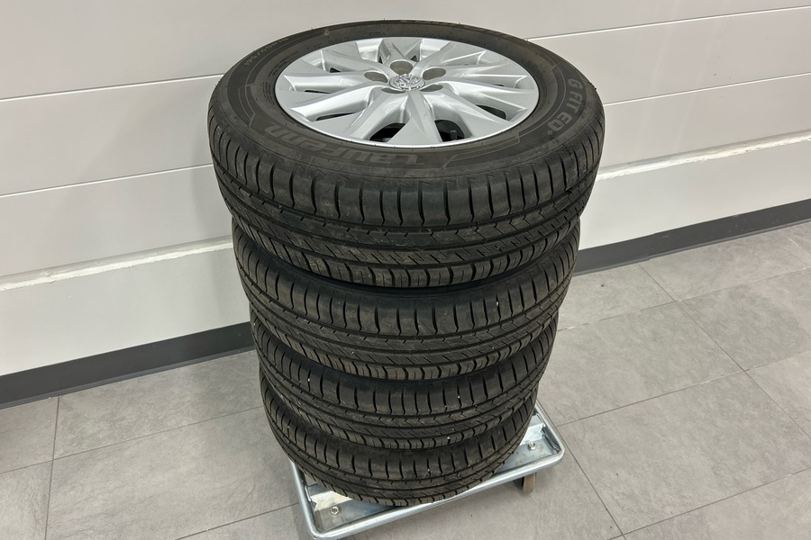 Toyota Prius vaihtoauto