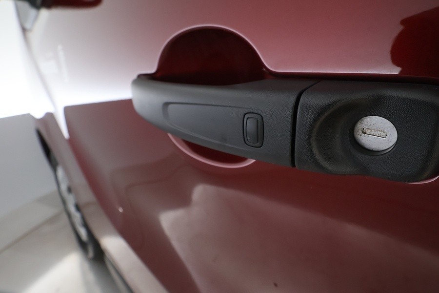 Nissan Primastar vaihtoauto