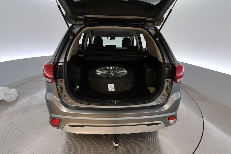 Mitsubishi Outlander PHEV vaihtoauto