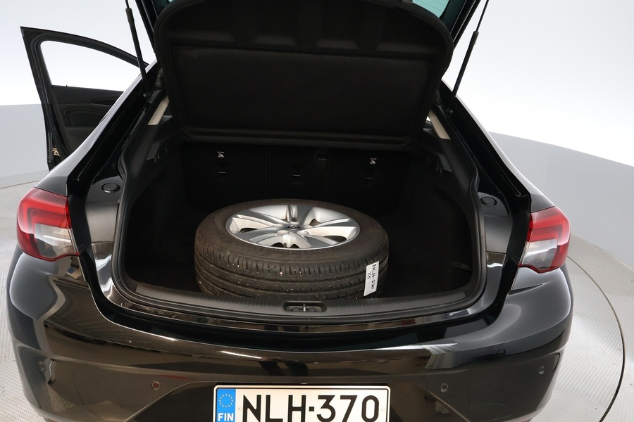 Opel Insignia vaihtoauto