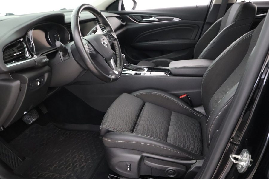 Opel Insignia vaihtoauto