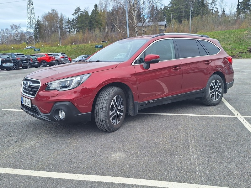 Subaru Outback vaihtoauto