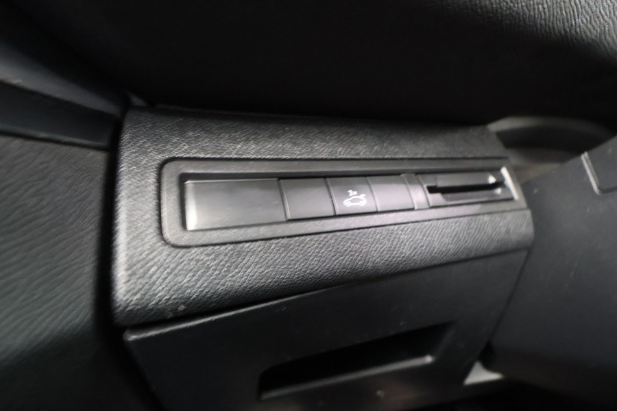 Peugeot 5008 vaihtoauto