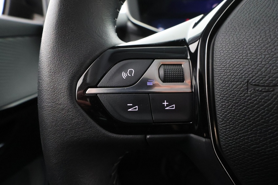 Peugeot e-208 vaihtoauto