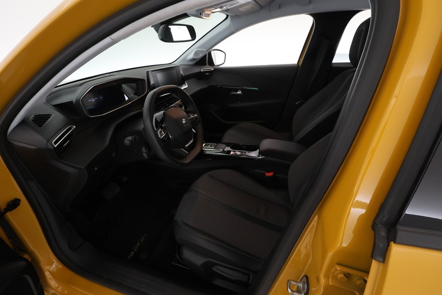 Peugeot e-208 vaihtoauto