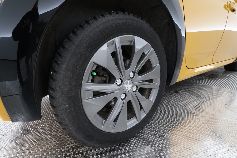 Peugeot e-208 vaihtoauto