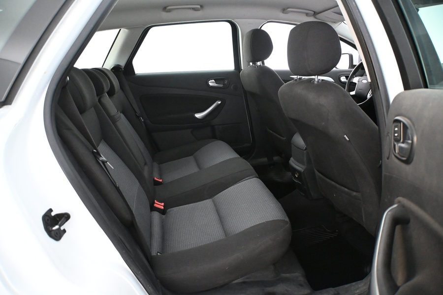 Ford Mondeo vaihtoauto