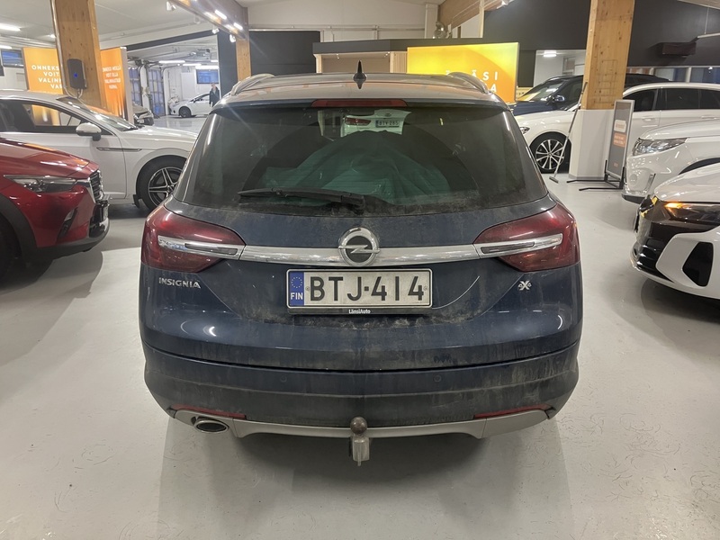 Opel Insignia vaihtoauto