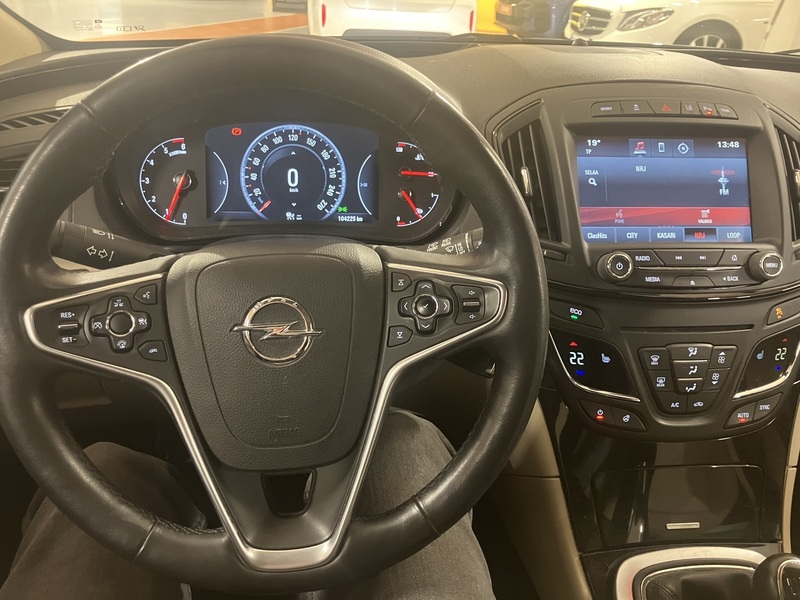 Opel Insignia vaihtoauto