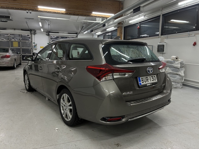 Toyota Auris vaihtoauto