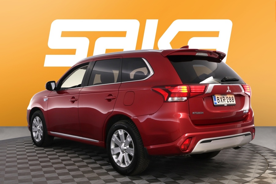 Mitsubishi Outlander PHEV vaihtoauto