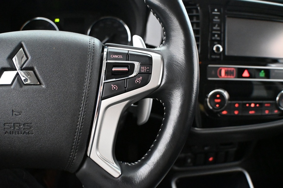 Mitsubishi Outlander PHEV vaihtoauto