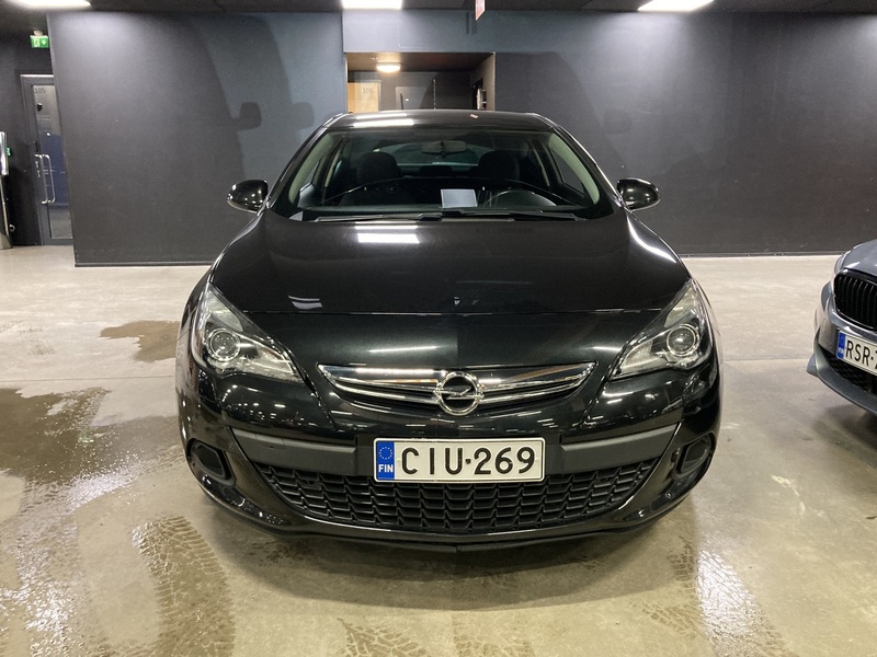 Opel Astra vaihtoauto