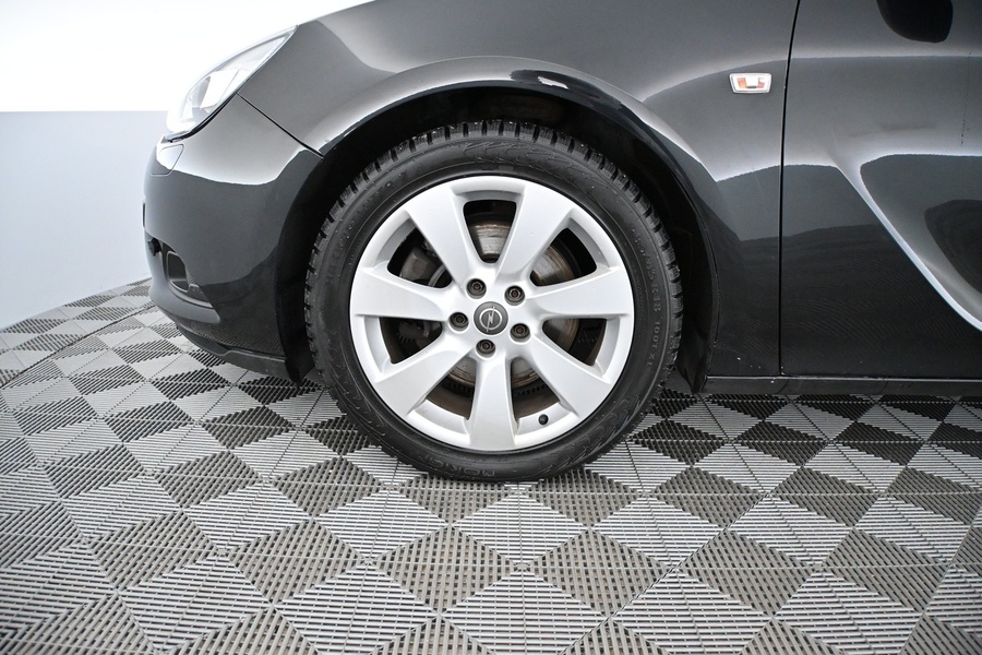 Opel Astra vaihtoauto