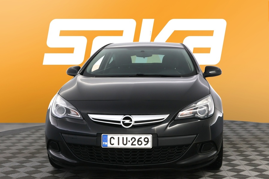 Opel Astra vaihtoauto