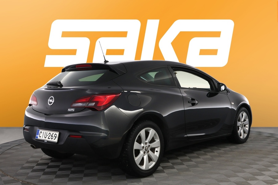 Opel Astra vaihtoauto