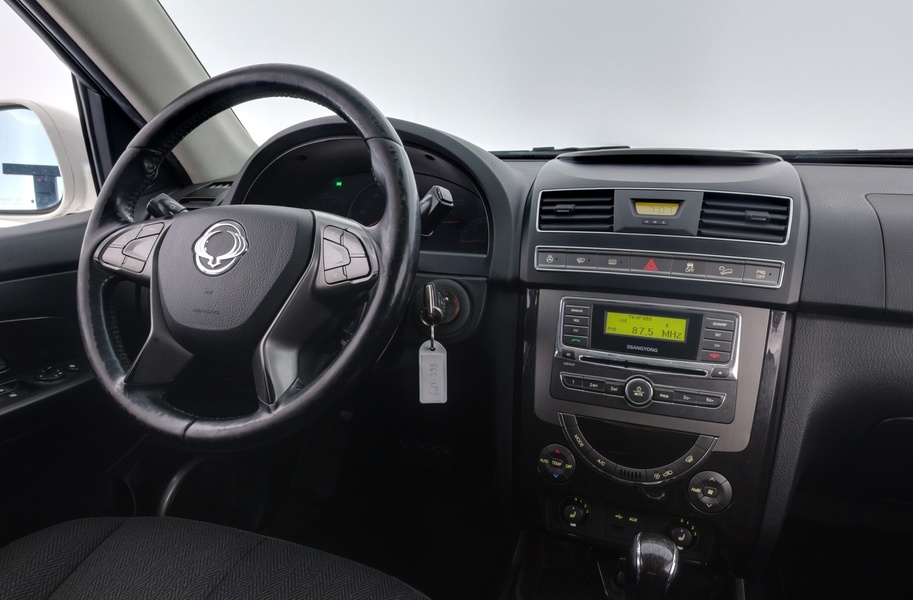 SsangYong Rexton vaihtoauto