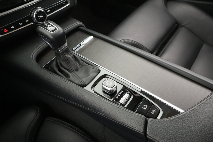 Volvo V90 Cross Country vaihtoauto