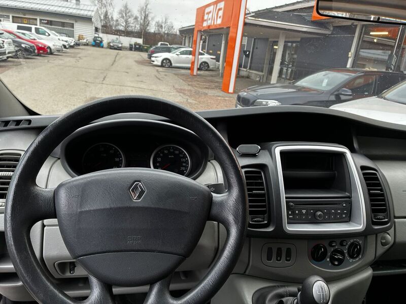 Renault Trafic vaihtoauto