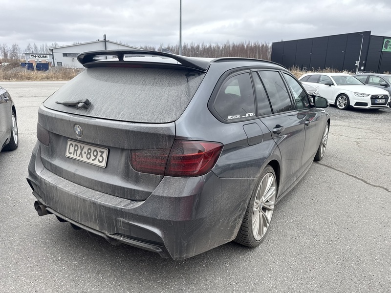 BMW 330 vaihtoauto