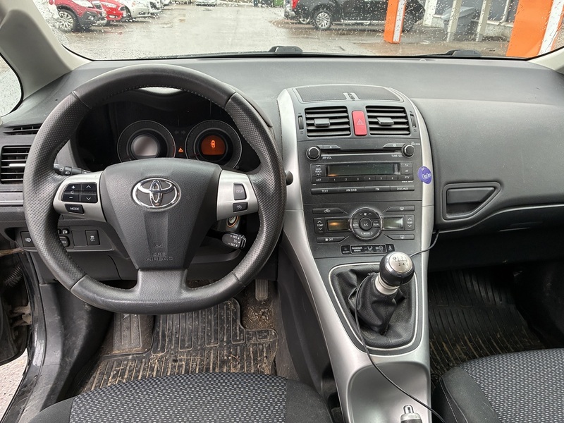 Toyota Auris vaihtoauto