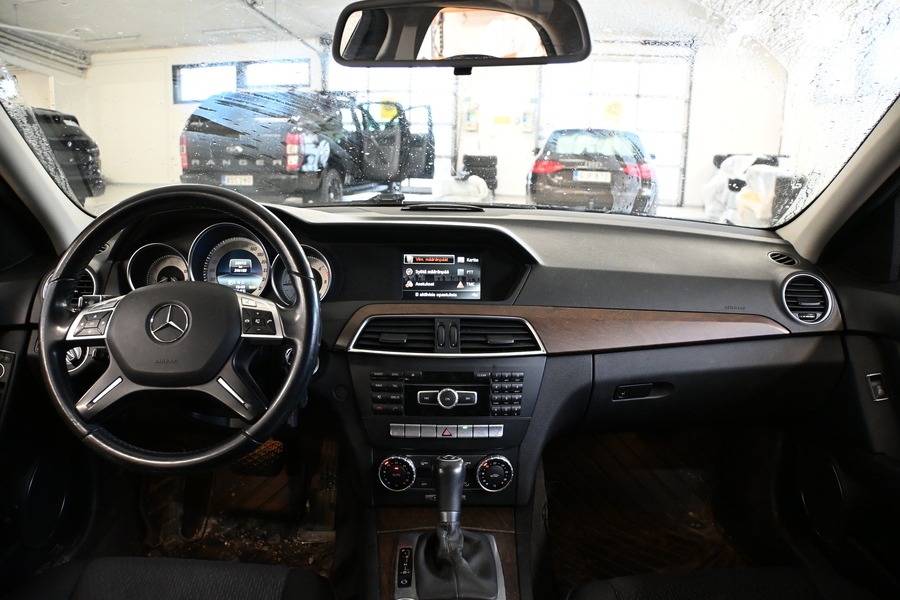 Mercedes-Benz C vaihtoauto