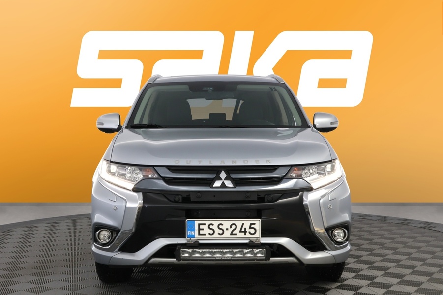 Mitsubishi Outlander PHEV vaihtoauto