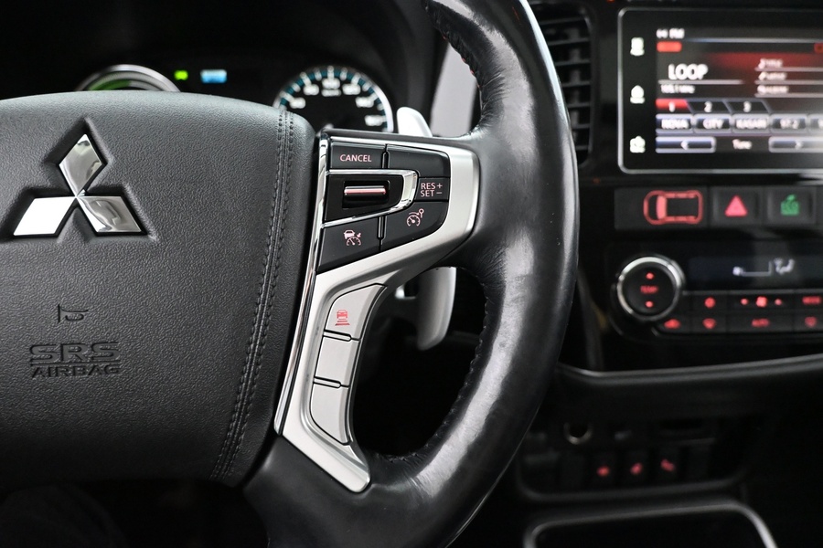 Mitsubishi Outlander PHEV vaihtoauto