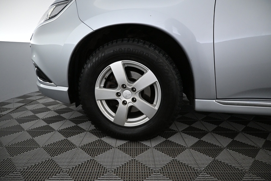 Mitsubishi Outlander PHEV vaihtoauto